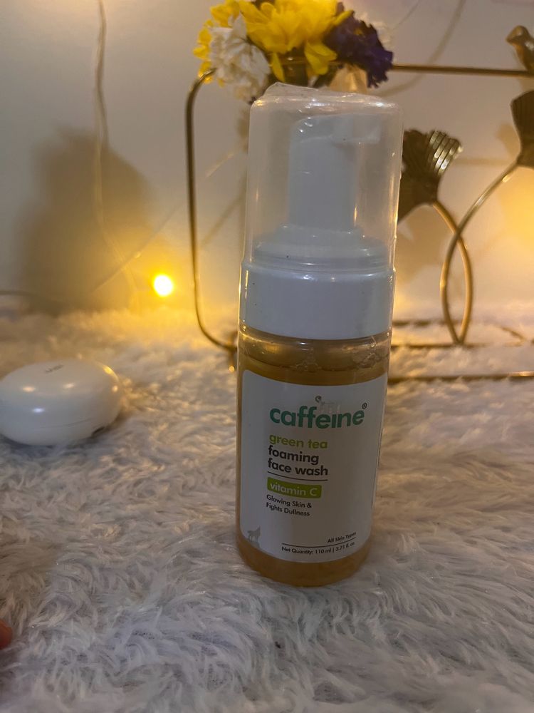 MCaffeine Foaming Facewash