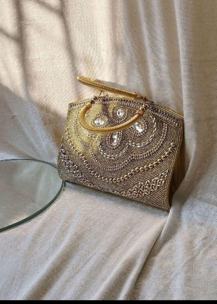 Eye-catching Purse