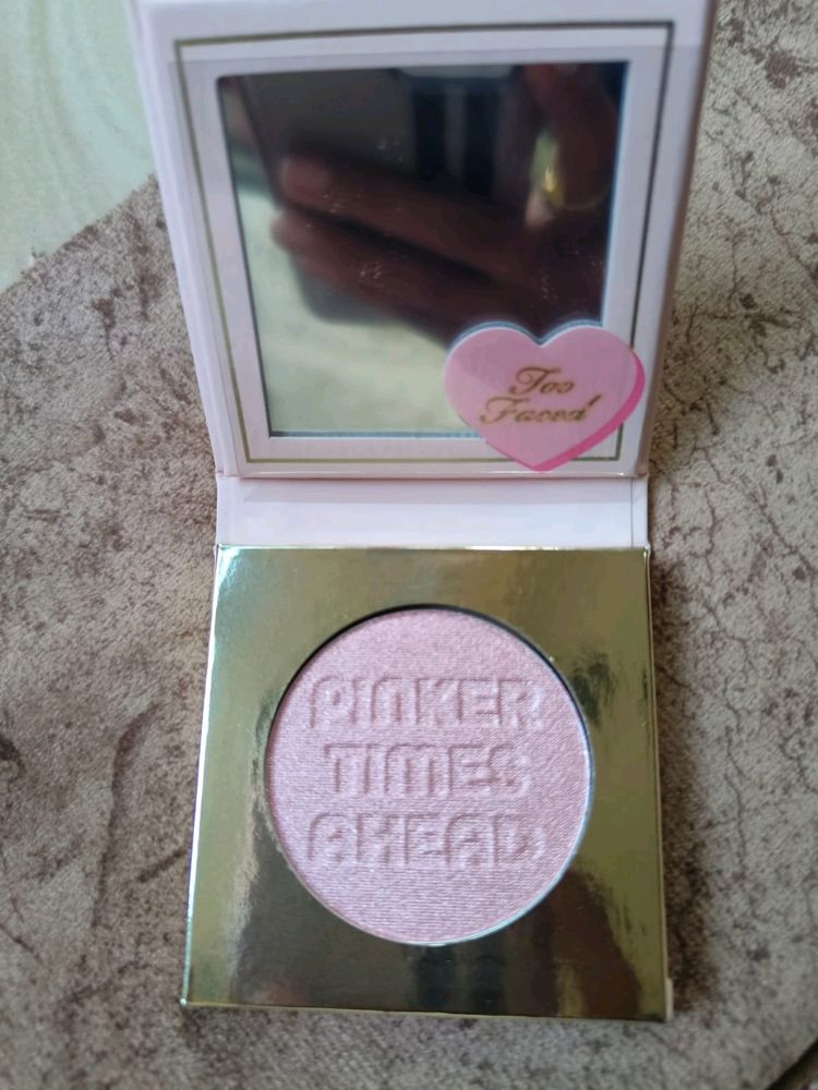 Too Faced Blushing Highlighter