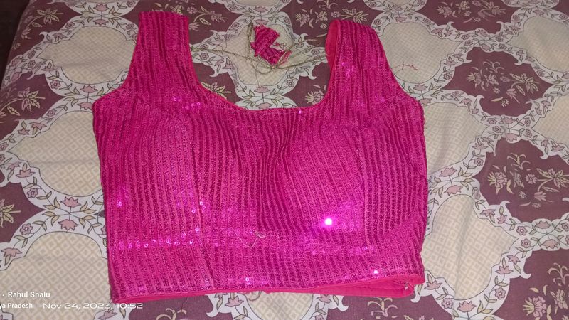 Blouse Breast 32 Or 34 Walo K Liye