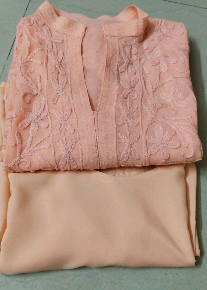 Lucknowi Peach Kurta With Inner