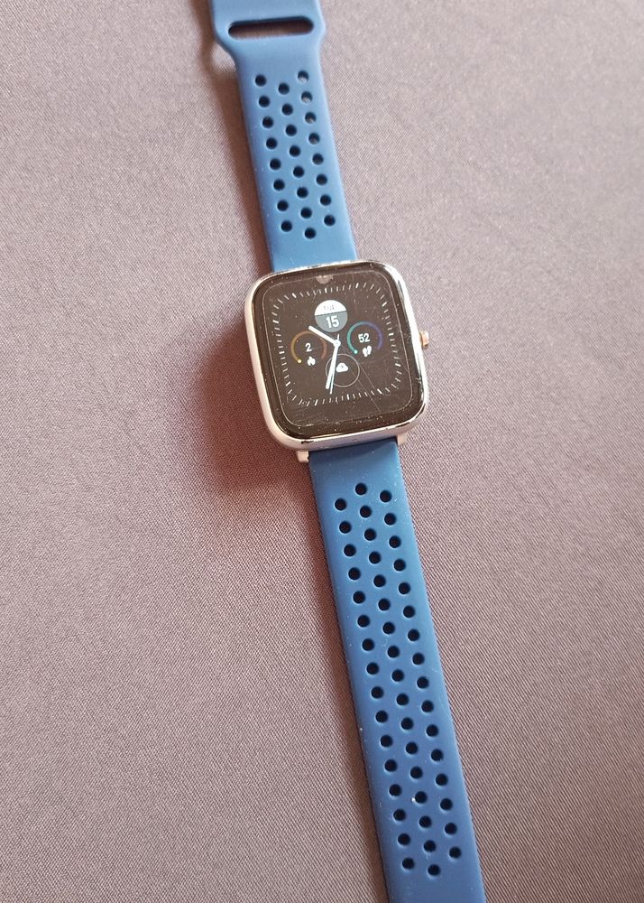 Noise Qube 1.4 Inch Smartwatch