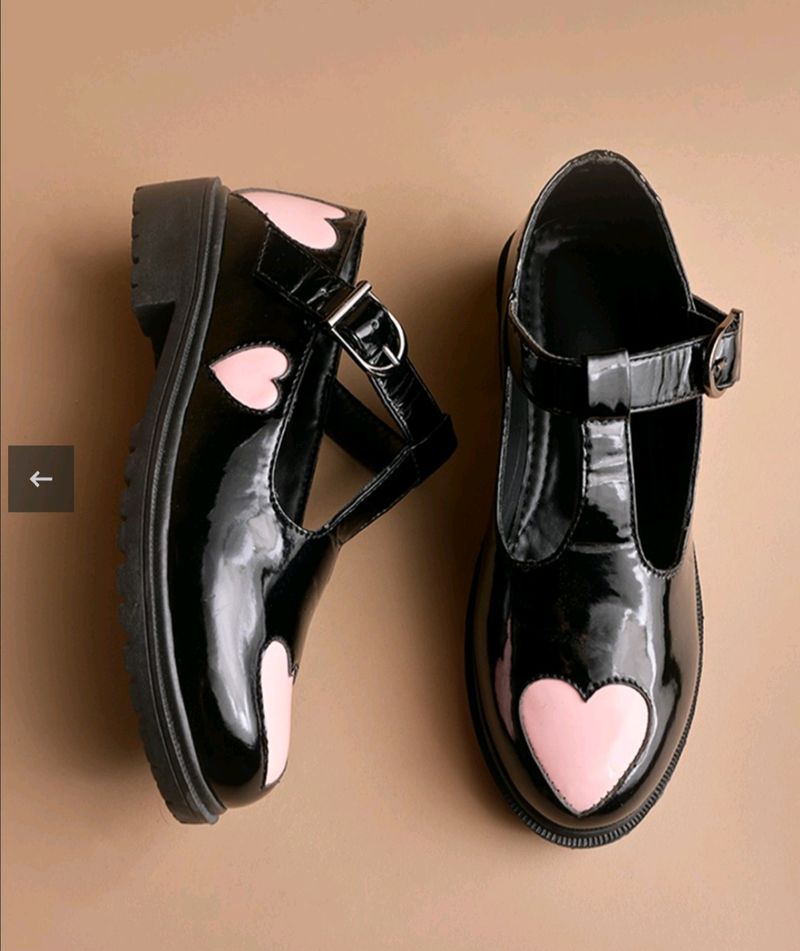 Pink Heart Black Closed Clog Shoe