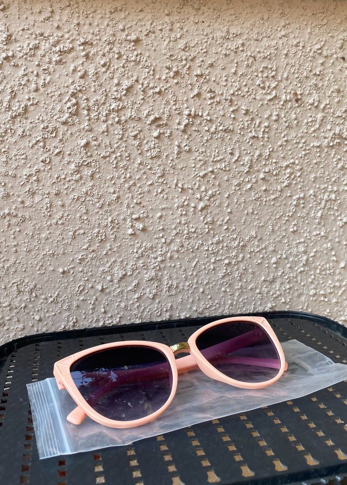 Pink Framed Sunglasses With Dust Bag!