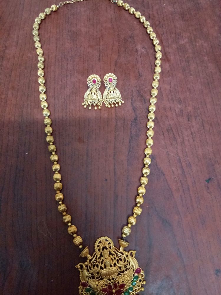 Lakshmi pendant necklace