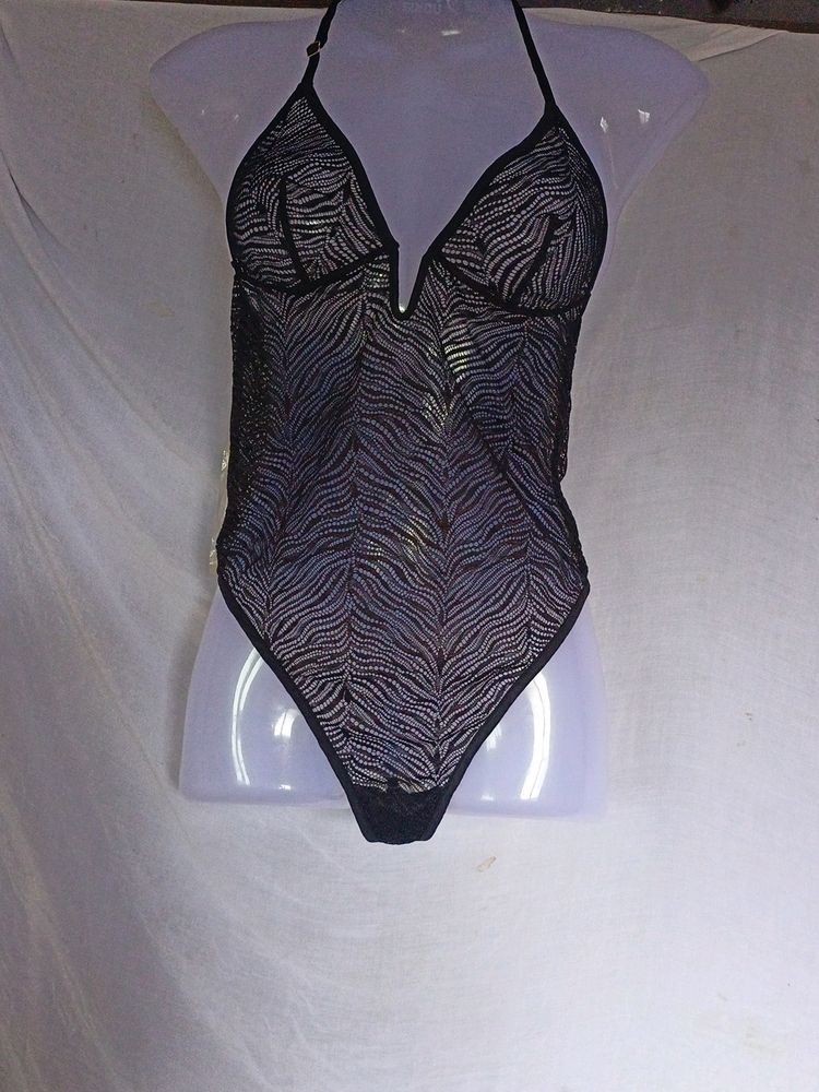 VICTORIA'S SECRET  BLACK BODYSUIT