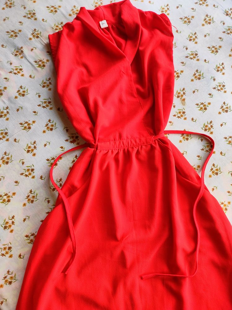 Women's Sleevless Midi Red Dress With Pockets Size