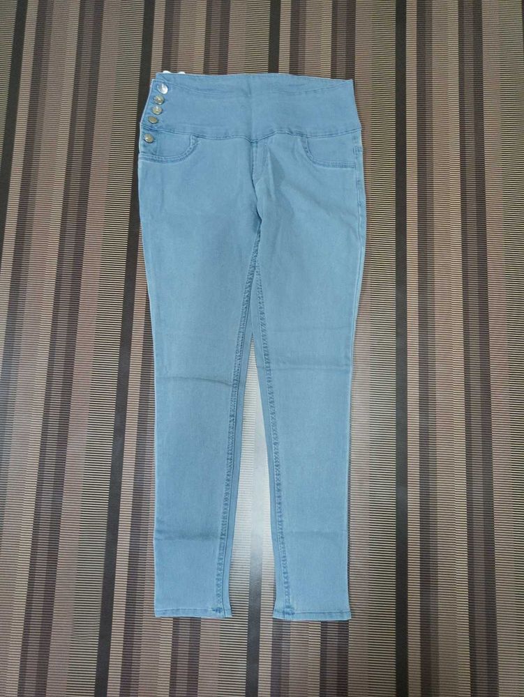 Y-98 Size 32 Slim Fit Women Denim Jeans