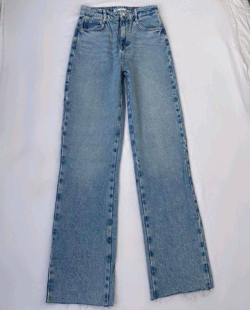 Straight Jeans