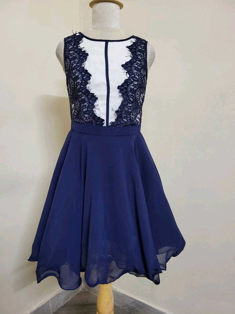 Navy Blu Dress