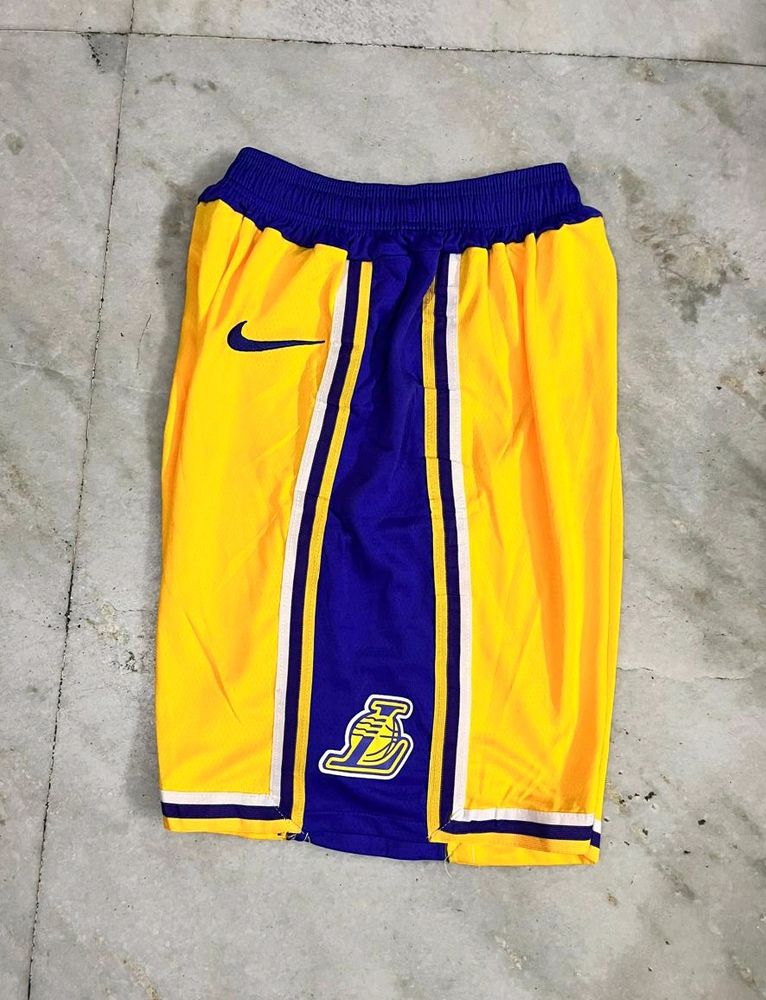 LAKERS NIKE  YELLOW BASKETBALL SHORTS