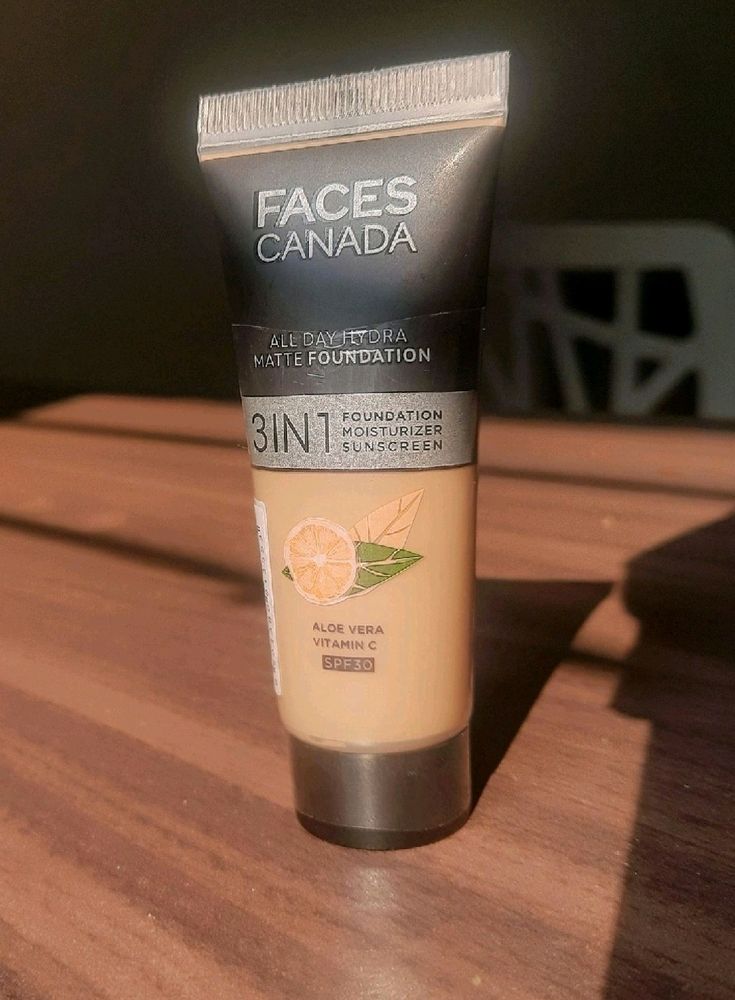 Faces Canada Foundation 😍Shade: Caramel Natural✅