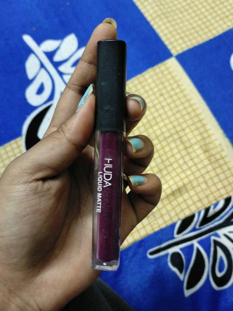 Combo Huda Beauty  Brown And Maroon Colour Lipstic