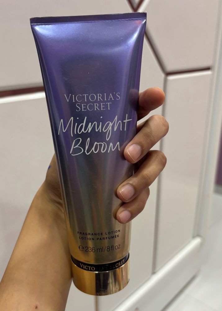 VICTORIA SECRET MIDNIGHT BLOOM LOTION