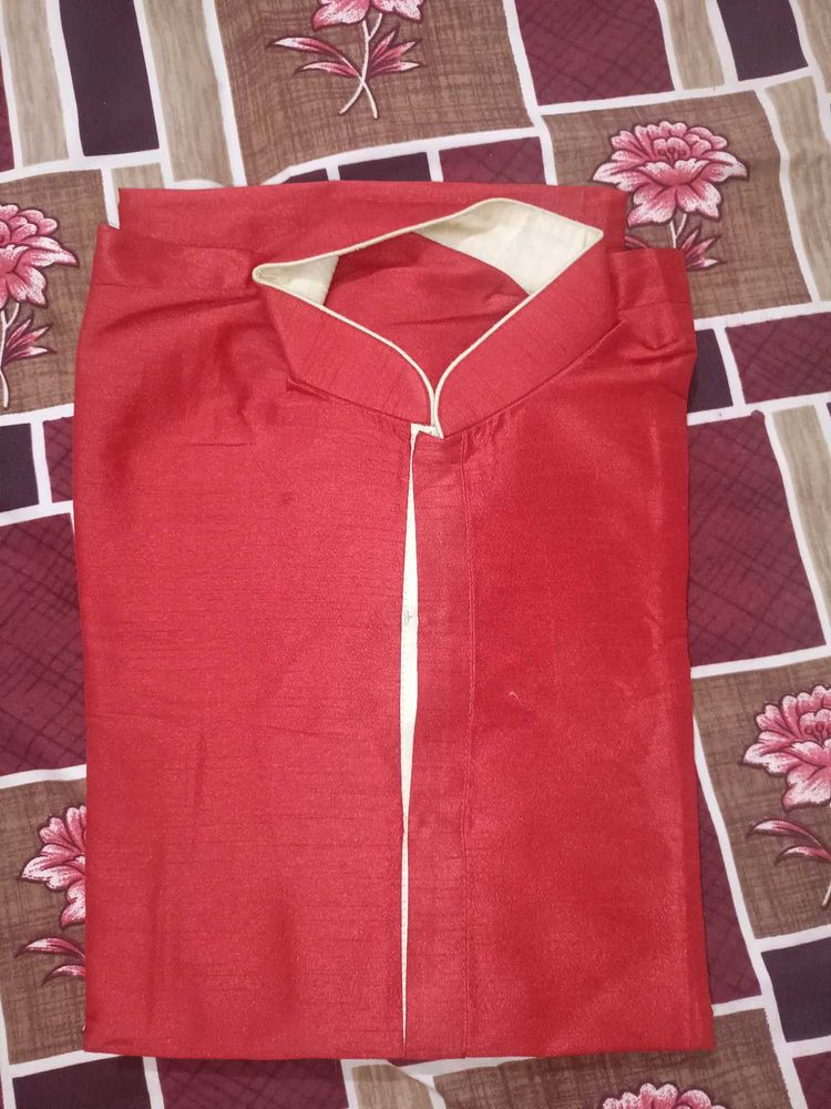 Red Kurta