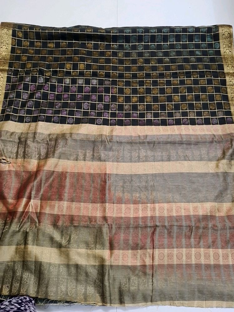 This Saree For Rs 180 Only