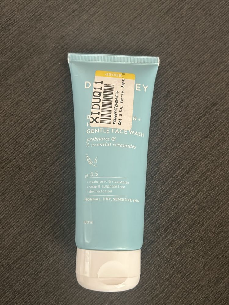 Brand New Dot&key Facewash-Barrier Repair