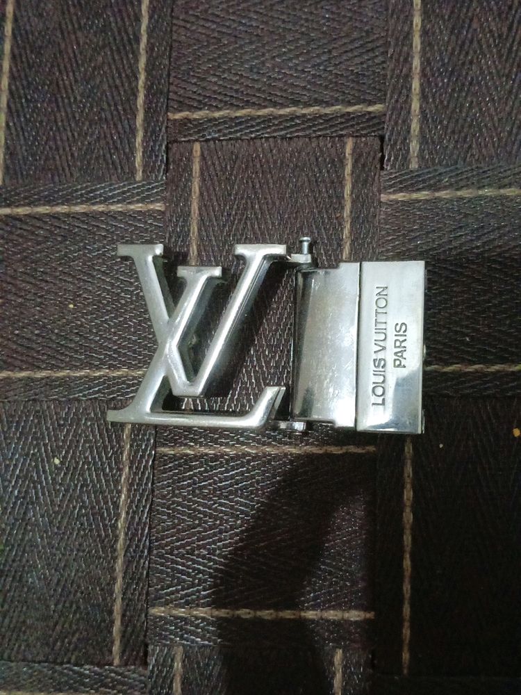 LV Buckle (Reversible)