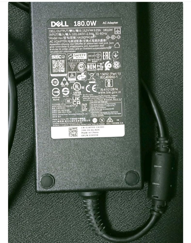 DELL LAPTOP CHARGER NEW AND ORIGINAL 180