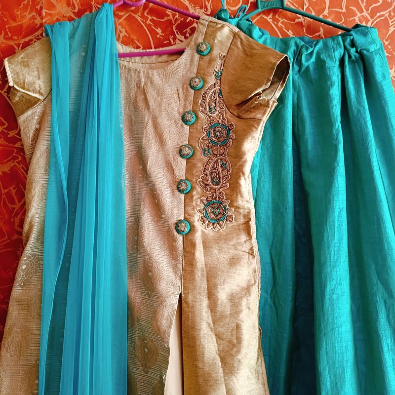 Golden And Green Lehenga  With  Dupatta