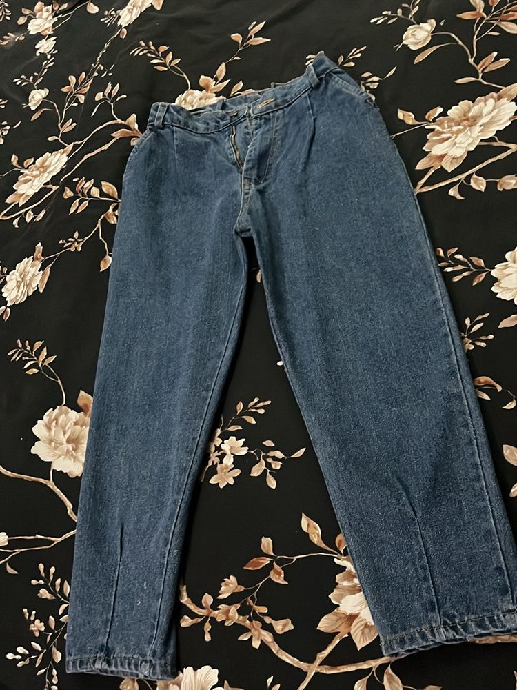 Dark Blue Mom Fit Jeans!!