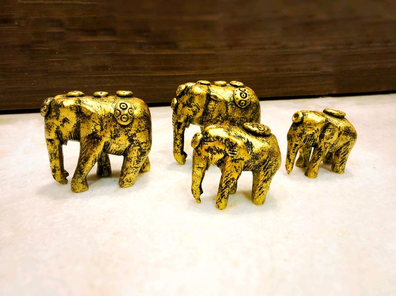 Elephants Family (Set Of 4 Together) Showpiece