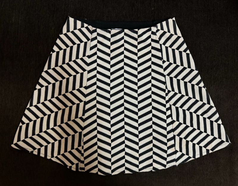 Criss Cross Patterned Zara Skirt