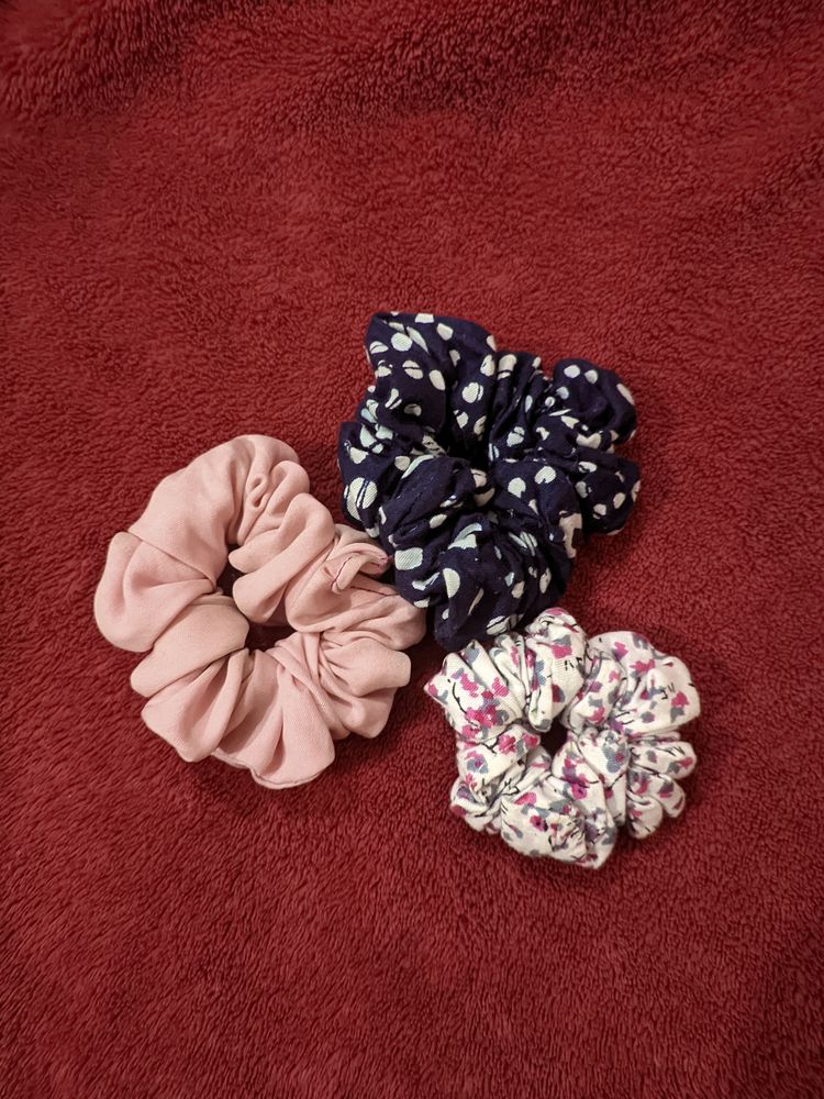 Scrunchies(SET OF 3)