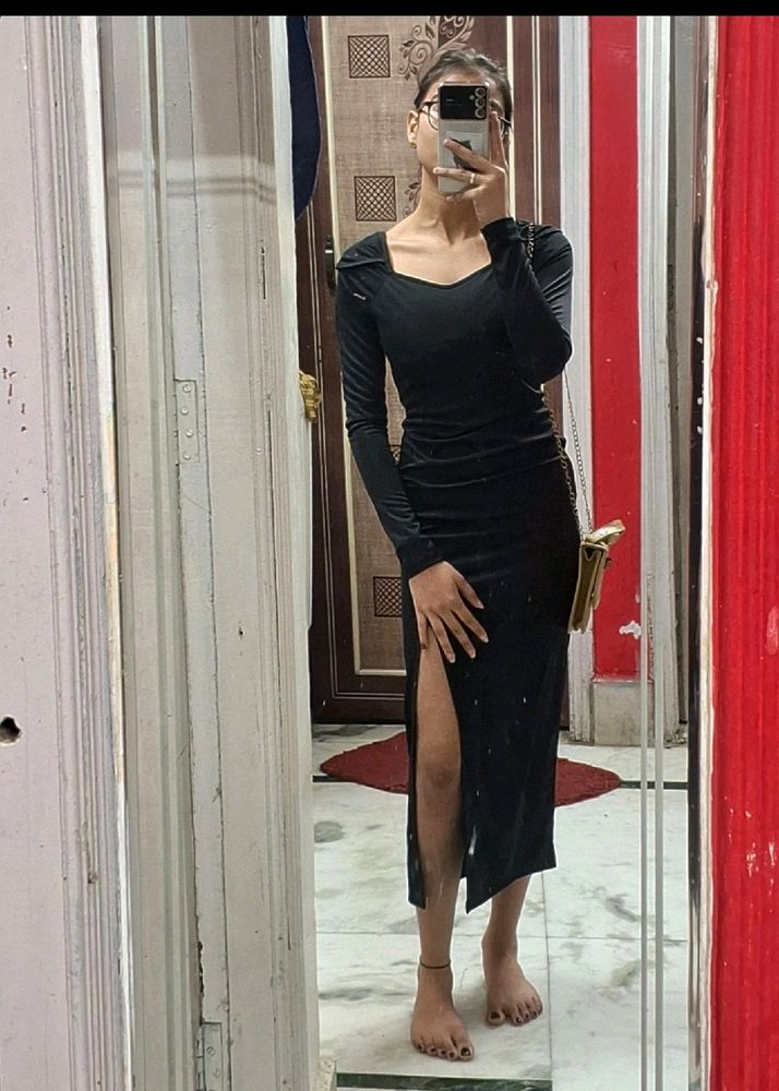 SSS slit Dress🖤