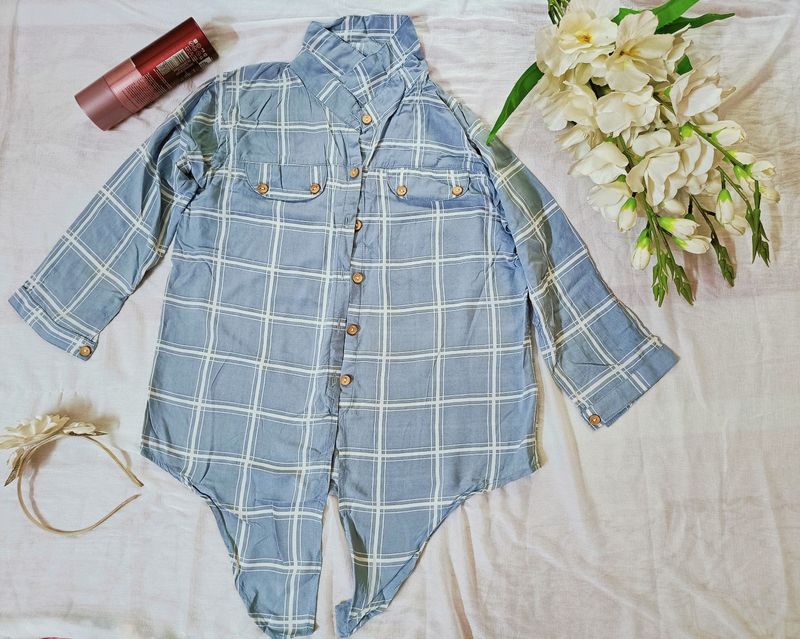 Sky blue knotted style shirt for women