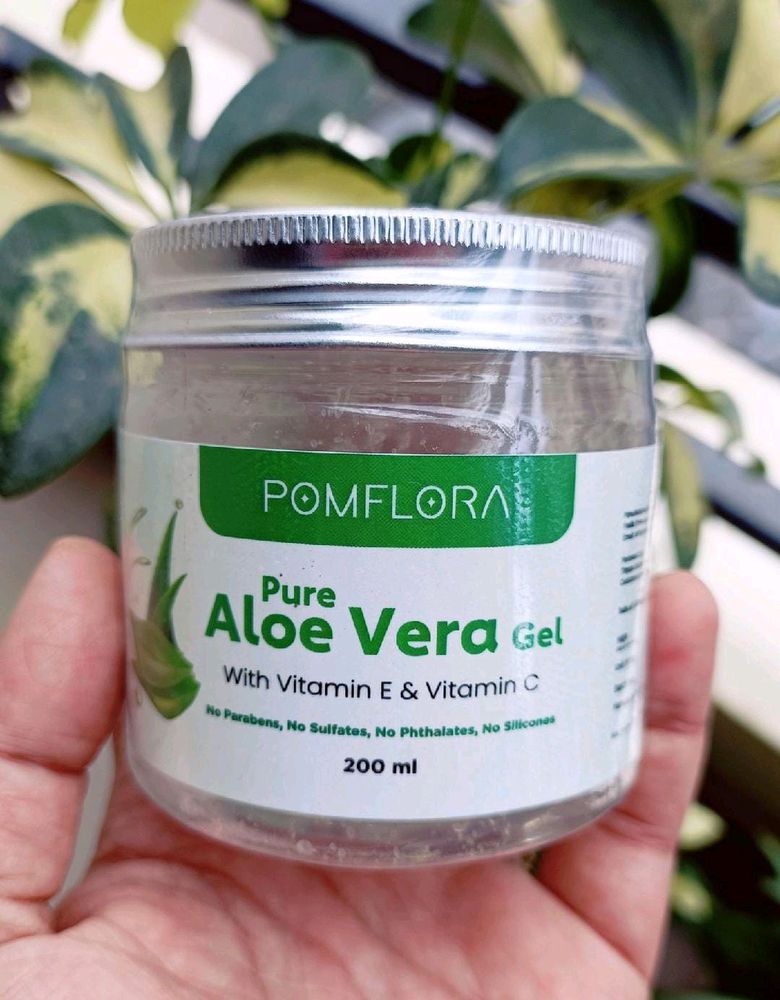 Aloevera Gel with Vitamin C & E