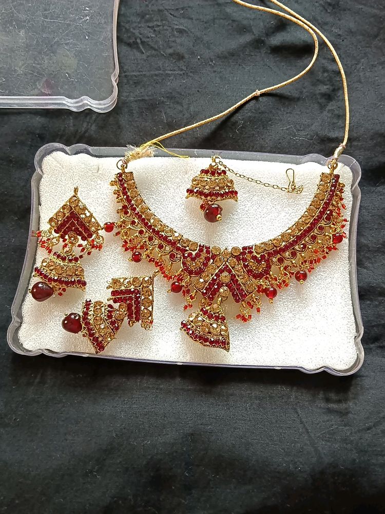 Kundan Necklace  Set.