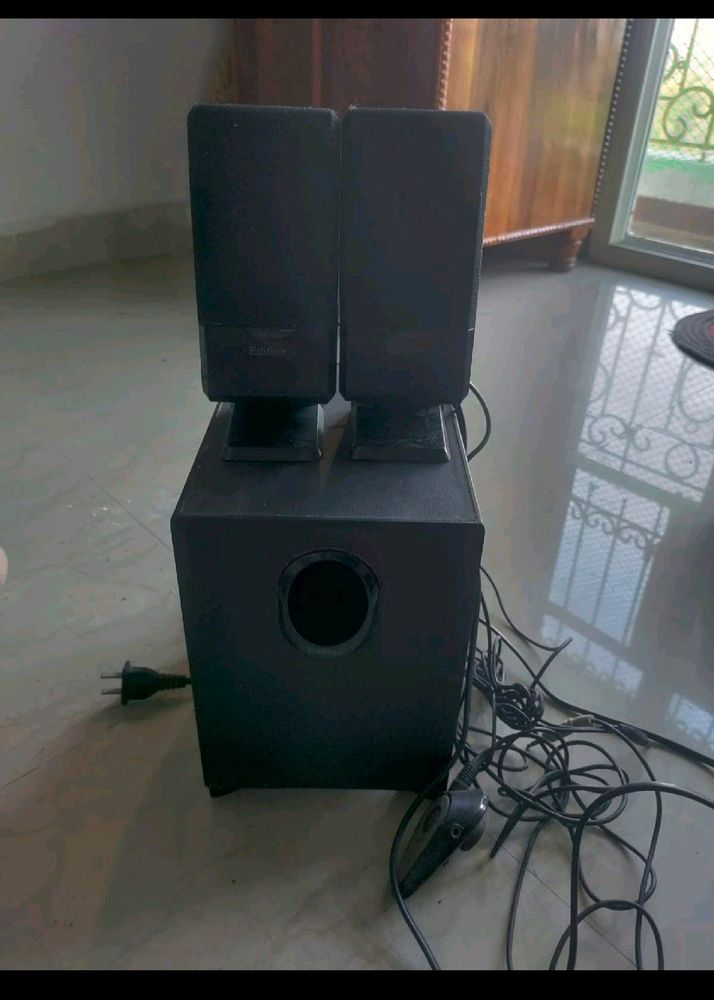 Multimedia Speakers