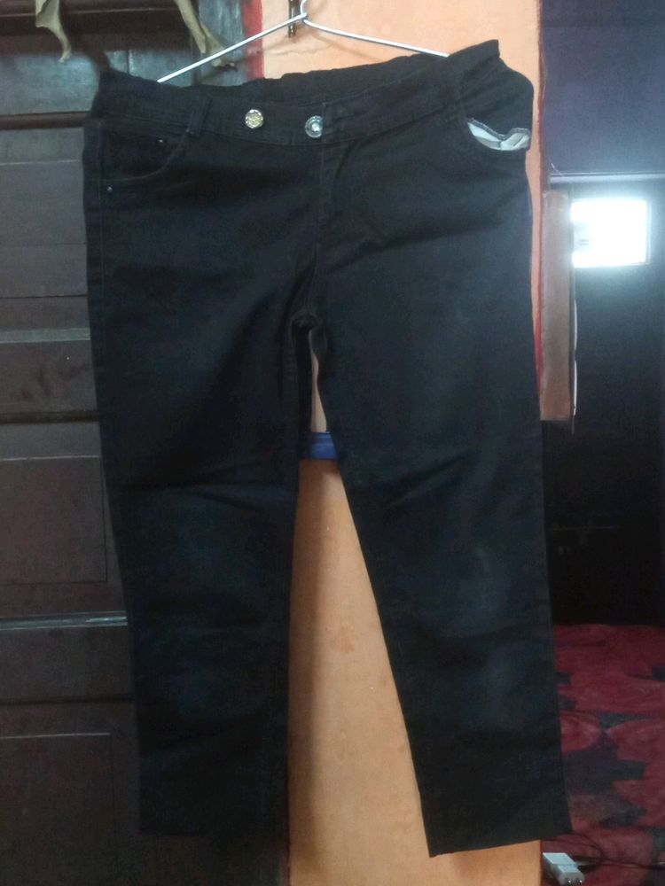 Ye Black Jeans Hai