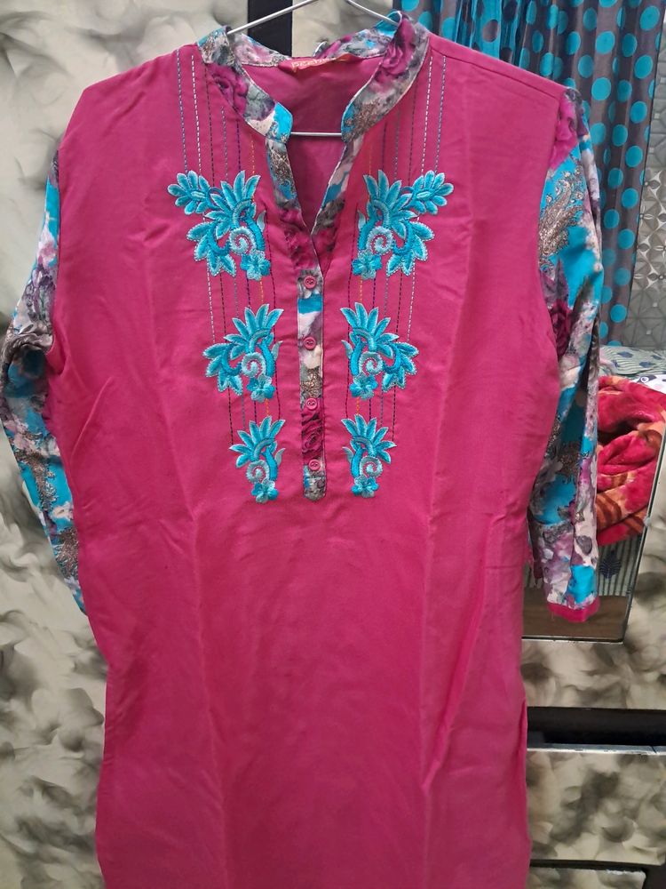 Embroidered Pink Kurta For Early Winter