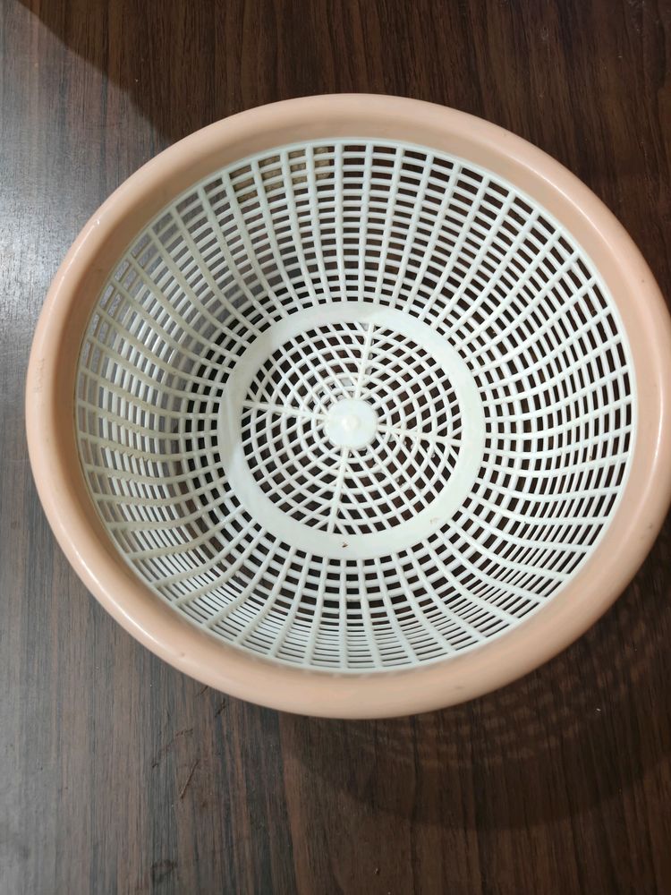 Ratan Plastic Basket