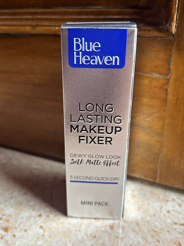 Long Lasting Makeup Fixer Blue Heaven