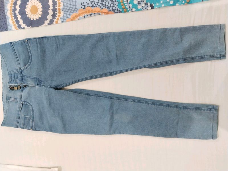 Price Down Light Blue Ankle Length Jean