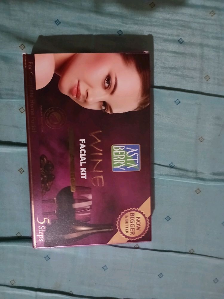 Asta Berry Red Wine Facial Kit