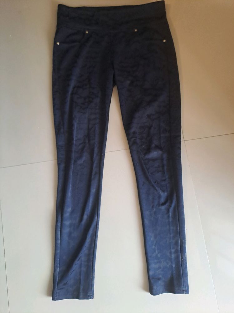 Blue Girls Pant Very Comfortable And Strechy