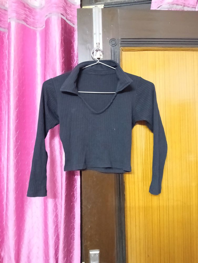 Collared Full Sleeves Crop Top