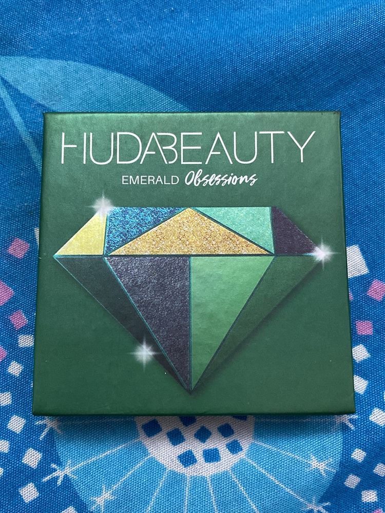 HUDA Beauty Emerald Obsessions