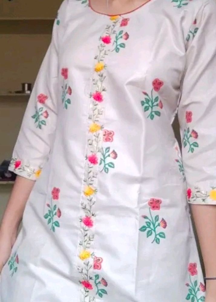 Beautiful Floral Kurti