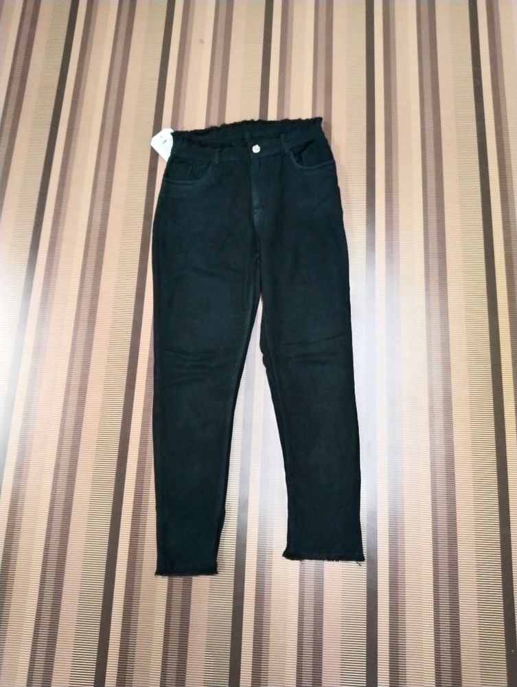 S,-90 Size 28 Slim Fit Women Denim Jeans