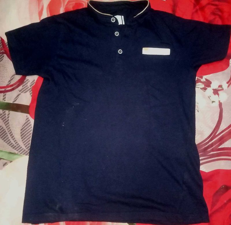 A Best Navy Blue T-shirt For Men