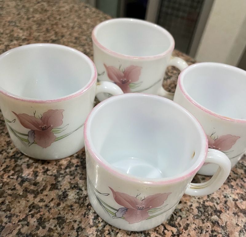 Set Of 4 Cups ( Microwave Safe)