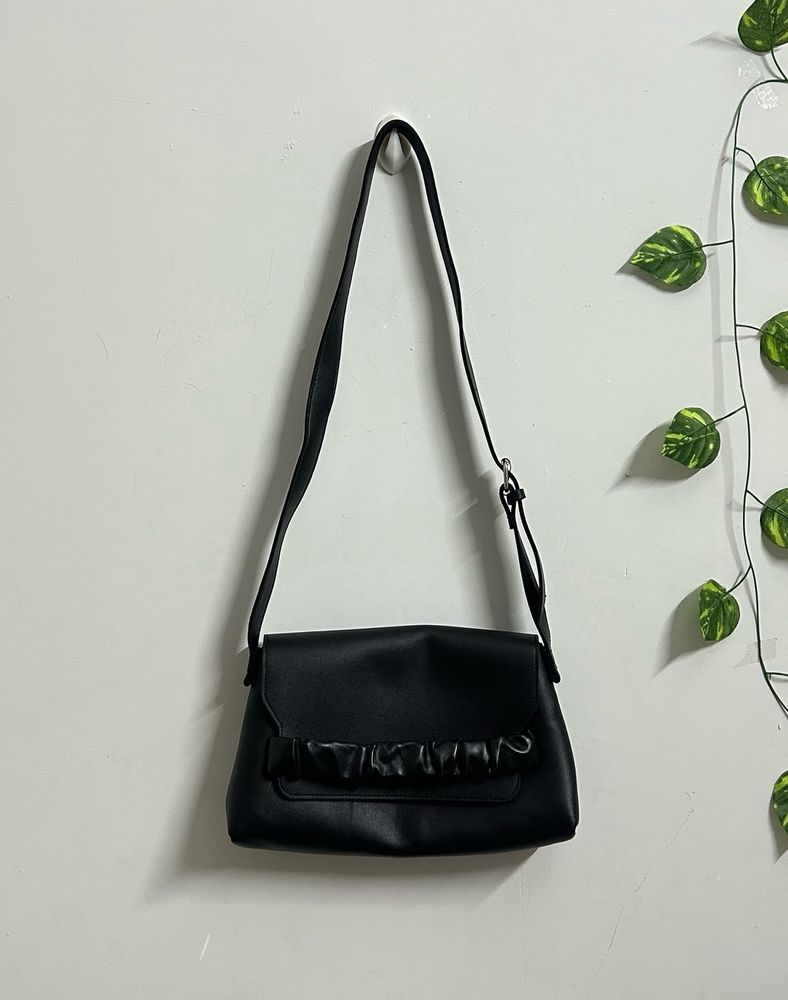 Black Side Bag