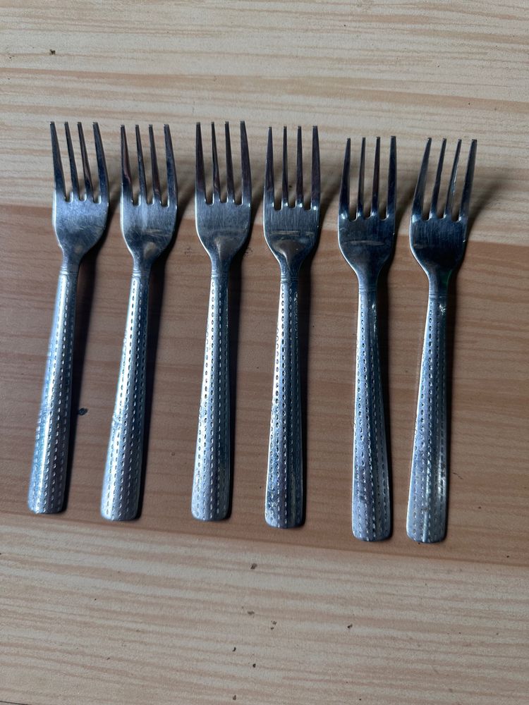 6 Spons & 6 Forks