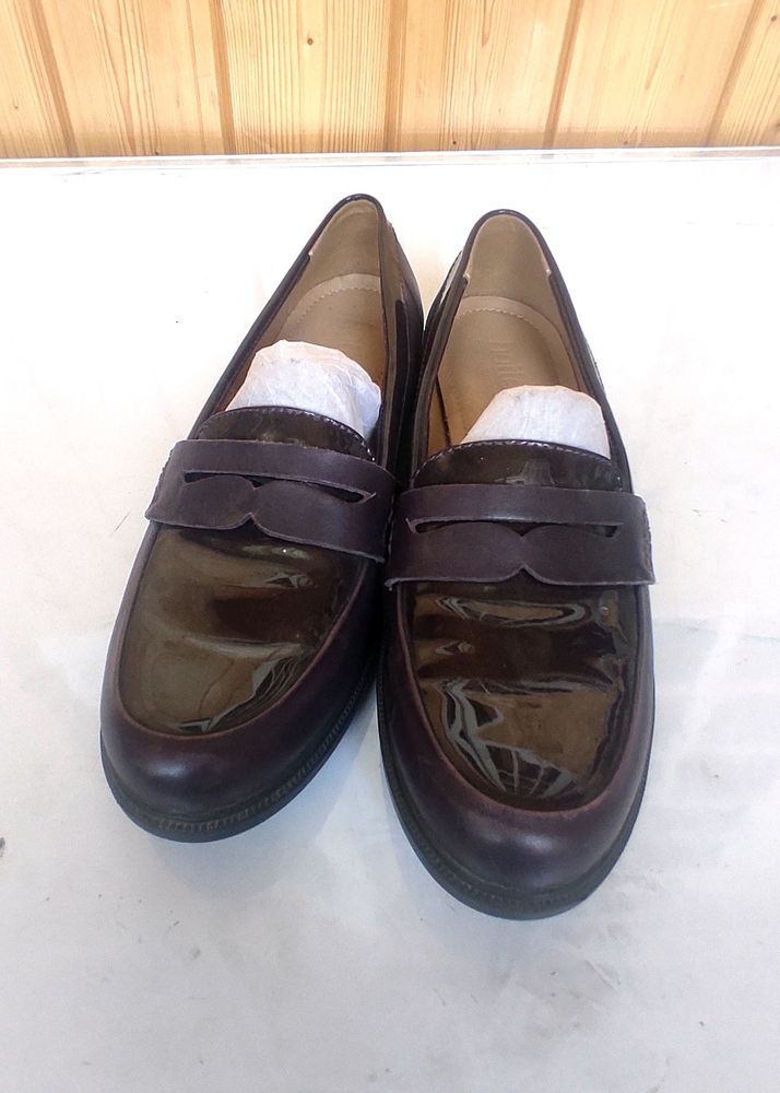 Casual Shoes For Women,  Size 5 1/2, Leather , Imported