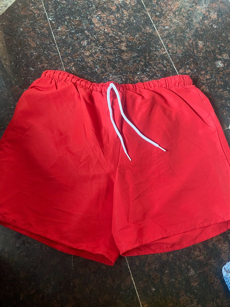 DECATHLON SHORTS